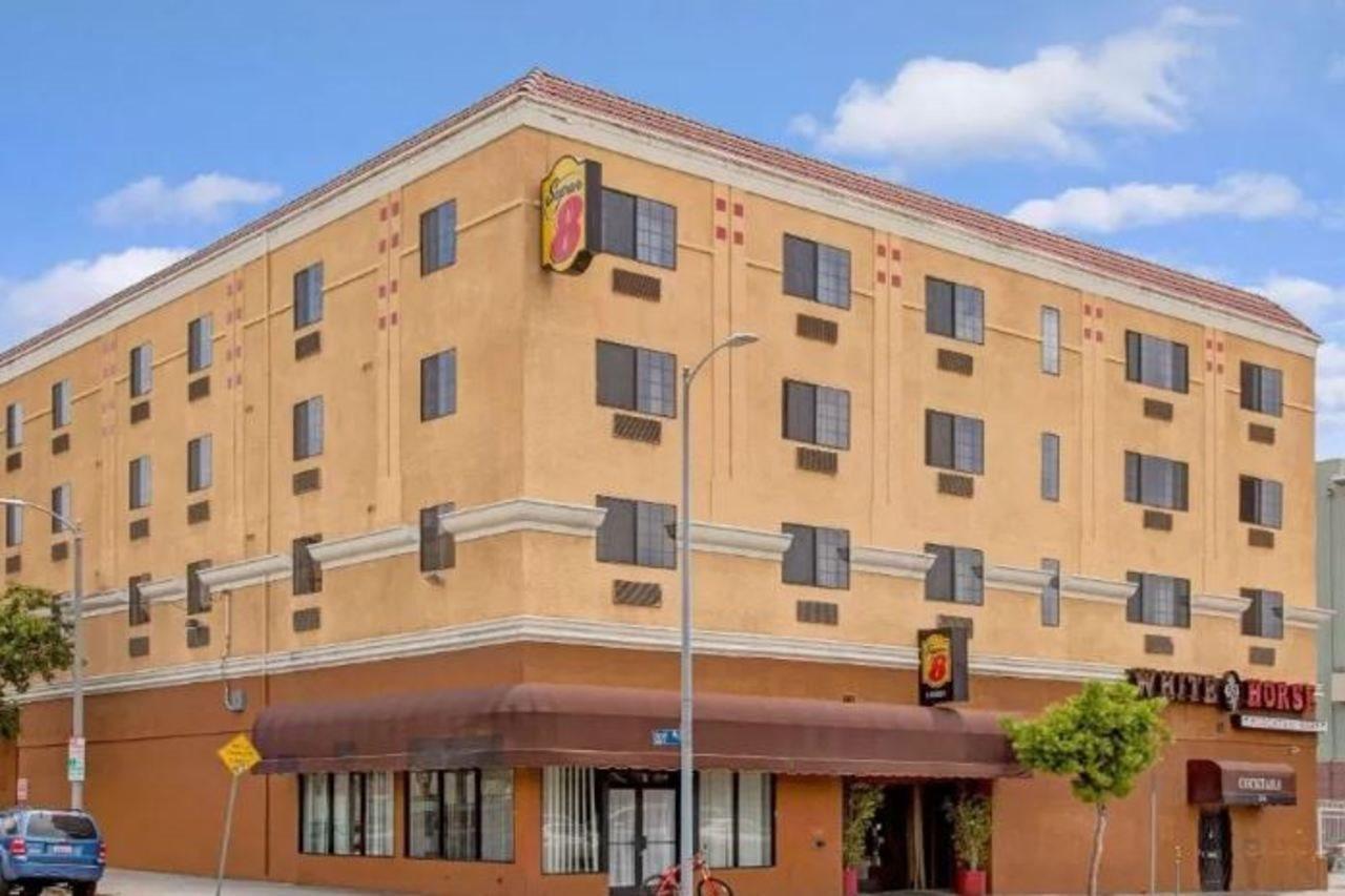 Super 8 By Wyndham Hollywood/La Area Motel Los Angeles Eksteriør billede